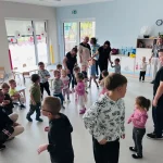 Tanecznym krokiem z uczniami SP 8
