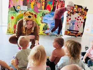 Delfinki - Teatr Magik- Jeżyk samochwała