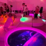 Delfinki w Sali Terapii Światłem