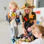 Dinusie - Witamy jesień