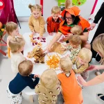 Dinusie - Bal Jesienny oraz zajęcia sensoryczne