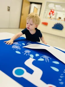 Dinusie - Światowy Dzień Mycia Rąk