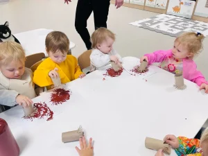 Dinusie - Dzień Pluszowego Misia