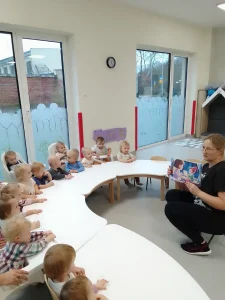 Niedźwiadki - zimowy teatrzyk kamishibai