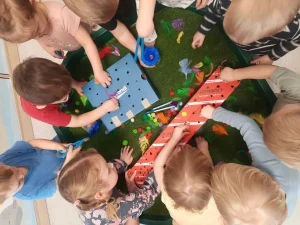Delfinki - Trening małych rączek