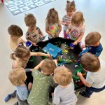 Delfinki - Trening małych rączek