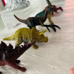 Dinusie - Świat Dinozaurów