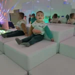 Króliczki - Zabawy w sali Terapii Światłem