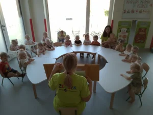Niedźwiadki - teatrzyk kamishibai o więziach rodzinnych